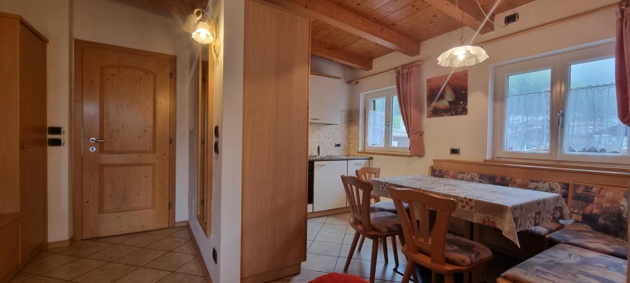 Casa Soraruf Apartment Campitello di Fassa Ngoại thất bức ảnh